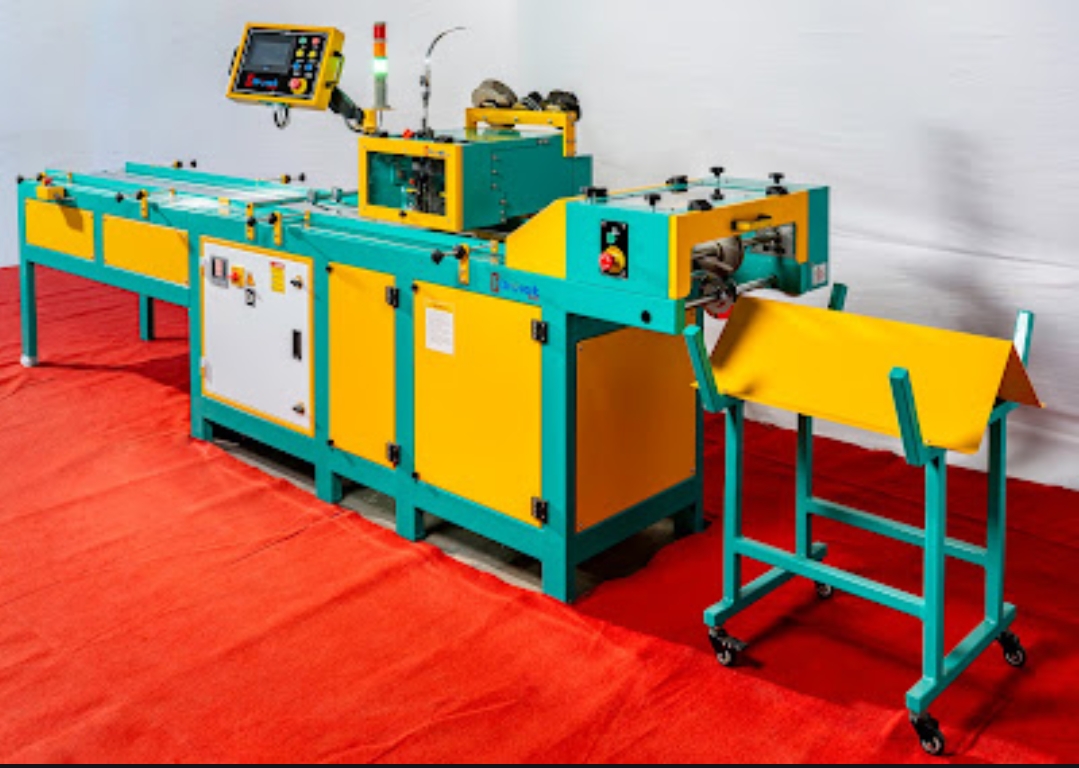 COMET B440 Semi-Automatic Book Stitching Machine